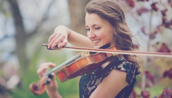 5 Tips for Musician Portraits (So You Can Hit All the Right Notes)
